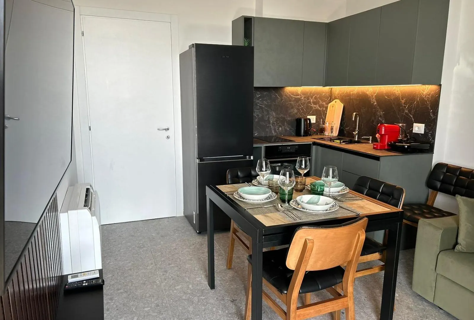 شقة Olea Family Apt Sea View ديرمي